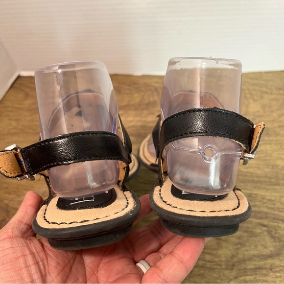 BOC Black Leather Ankle Strap Thong Sandals With Flowers Size 8 - Picture 7 of 12